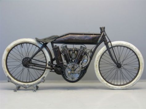 Indian-1915-boardtrackracer-1